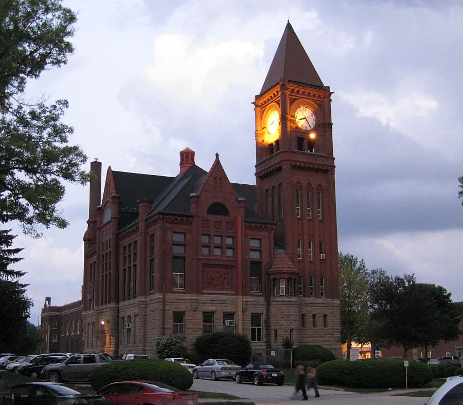 West side of Jefferson County Courthouse